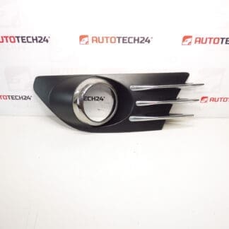 Rama lampy przeciwmgielnej lewa Peugeot 5008 021302 745305