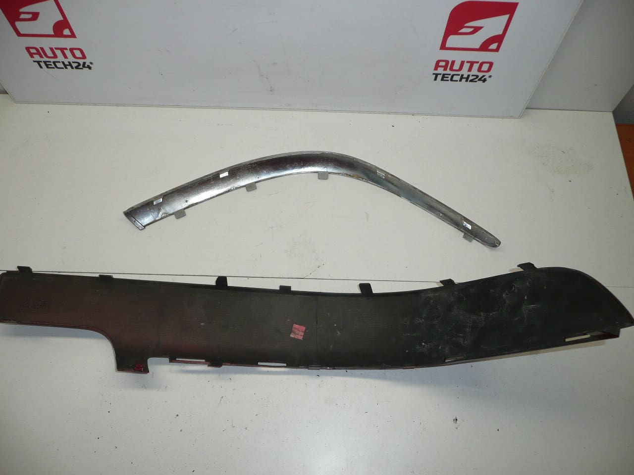 Listwa z chromowanym zderzakiem LP Citroën Xsara Picasso 7452CK