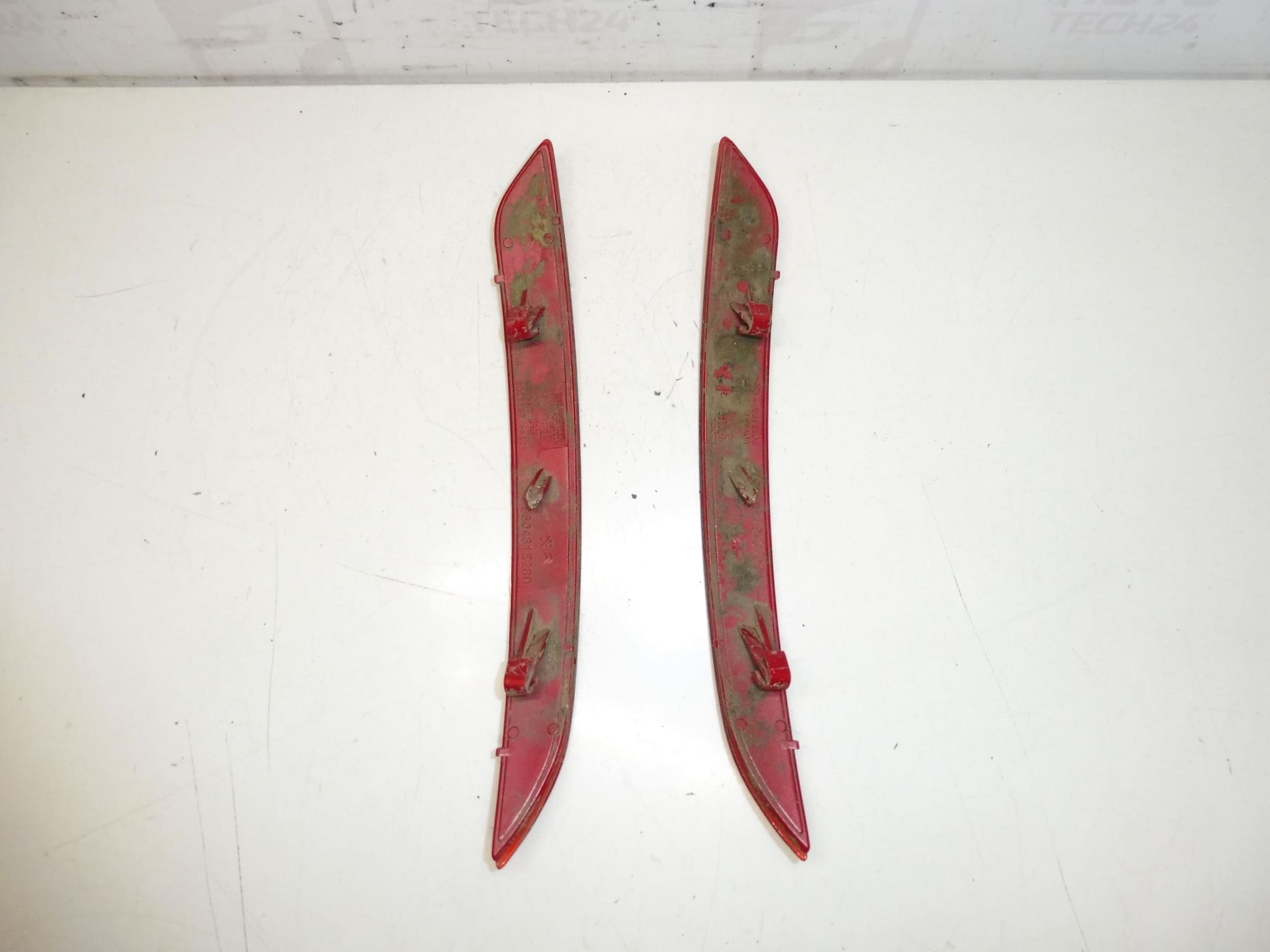 Komplet odblasków zderzaka Peugeot 308 T9 Combi 9804313480 9804315280 - obrazek 2