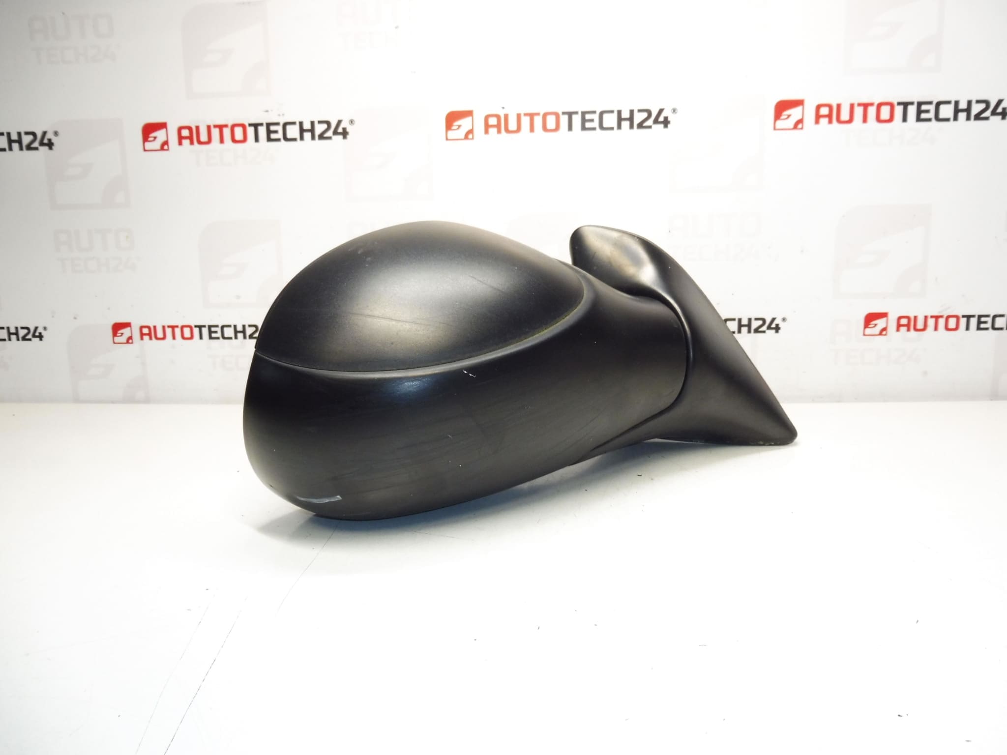 Lusterko prawe Citroën Xsara Picasso 8149NJ