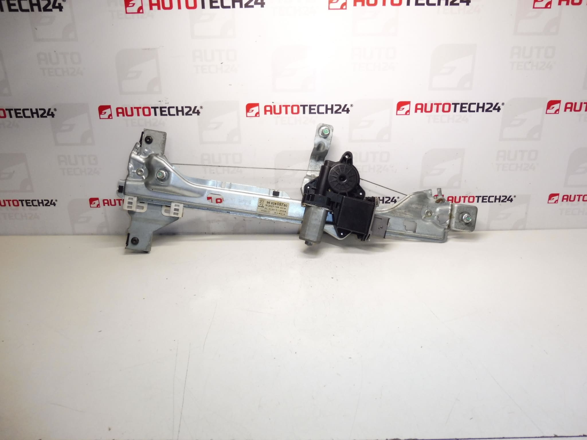 Mechanizm szyby tylnej lewej Peugeot 3008 5008 9682808780 9223F2